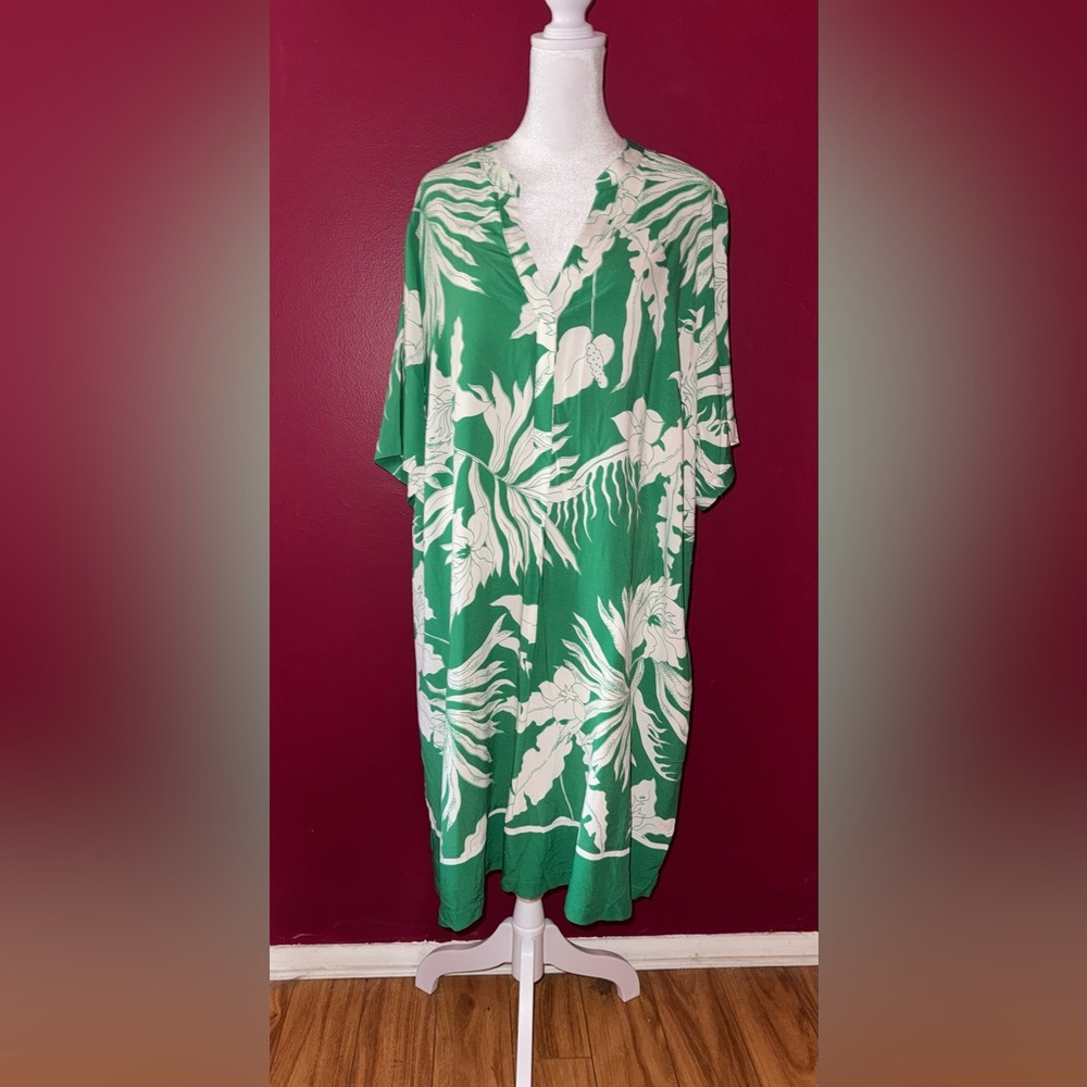 H&M Green and White Floral Dress EUC